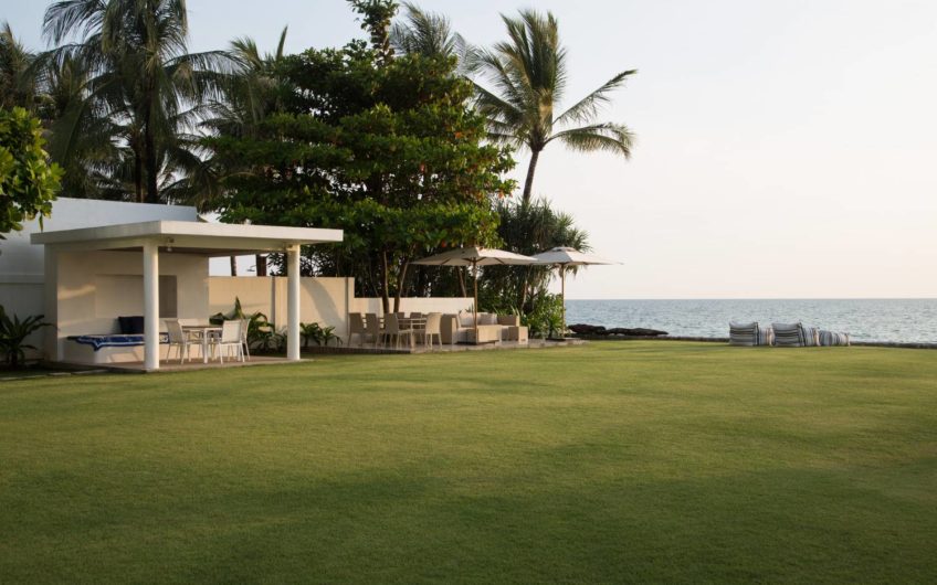 SUMMER ESTATE – A 4-BEDROOM BEACHFRONT VILLA IN NATAI