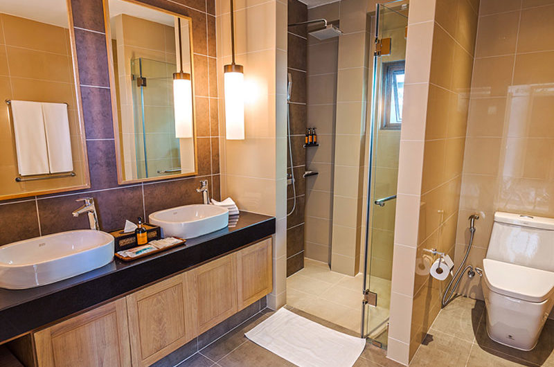 CASABAY – CONTEMPORARY POOL VILLAS OVERLOOKING RAWAI BAY