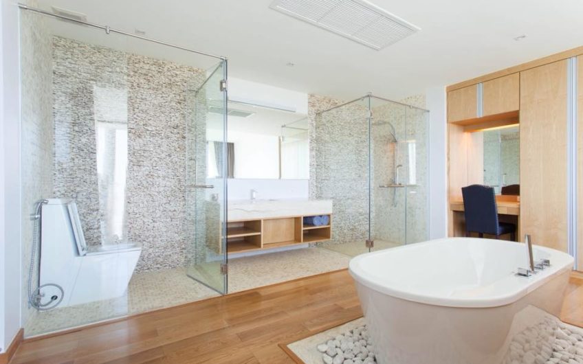 GRAND SEE THROUGH – MODERN 5-BEDROOM HILLSIDE VILLA WITH AMAZING VIEWS
